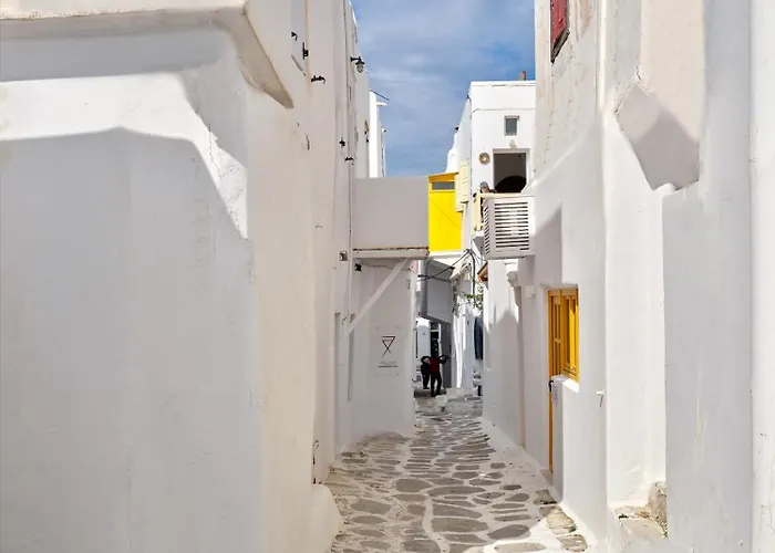 Chiara Mykonos *